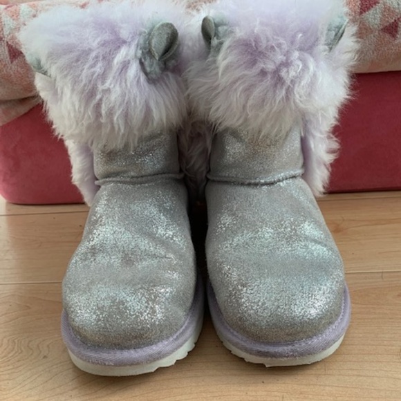 Limited Edition Unicorn Ugg Boots Big Girl Size 6 - Picture 4 of 8